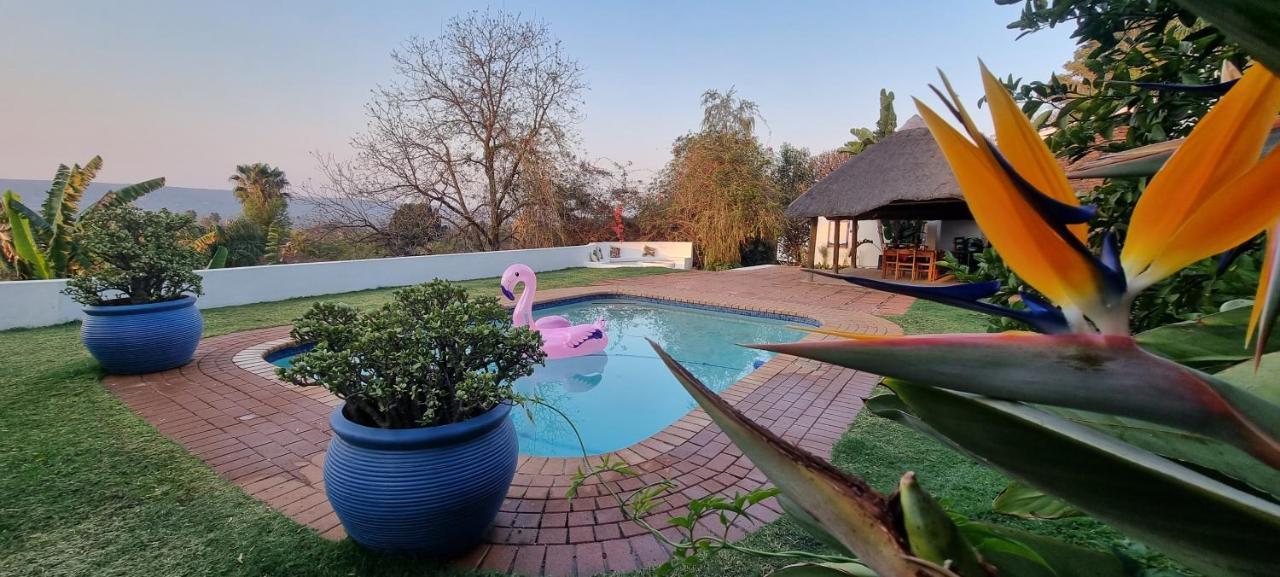 Hotel On The Ridge Pretoria-Noord Esterno foto